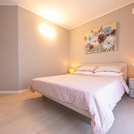 Lakeside & Station - Maison Elvian Apartment
